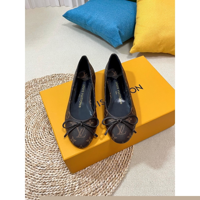 LV flat shoes